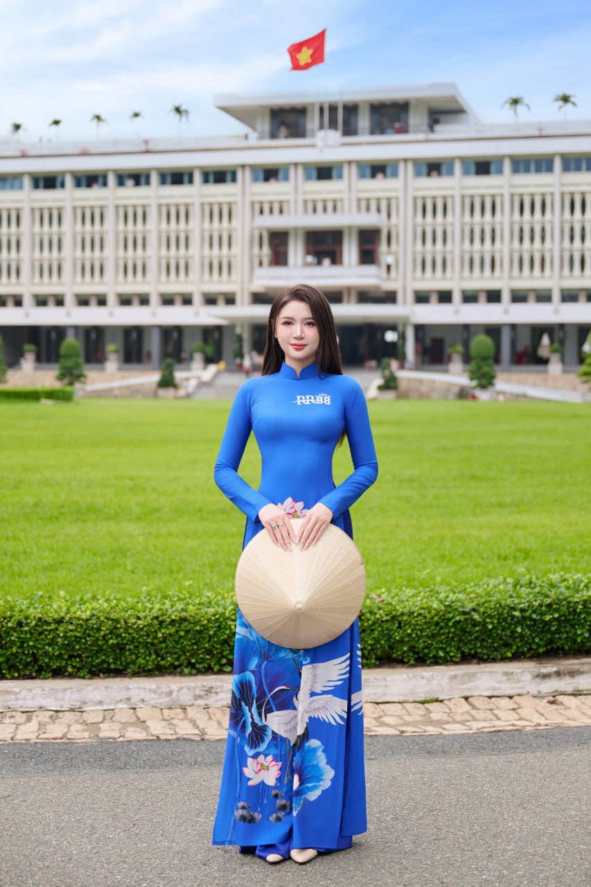 RR88 CHÚC MỪNG NGÀY PHỤ NỮ VIỆT NAM 20/10 3 ao dai rr88 8